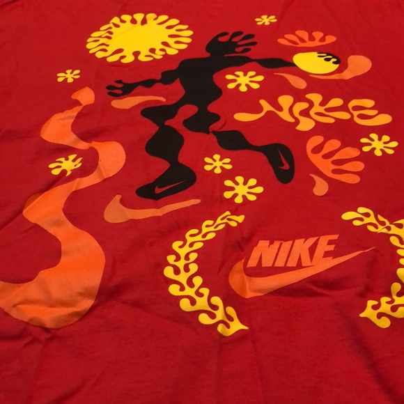 NIKE SQUIGGLES UNIVERSITY RED LONG SLEEVE TEE LARGE - Picture 5 of 11